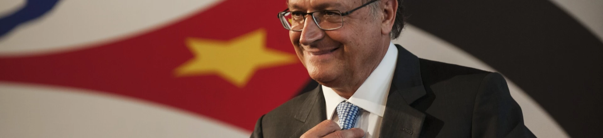 Conluio de elites sufoca a democracia em São Paulo Conluio de elites sufoca a democracia em São Paulo