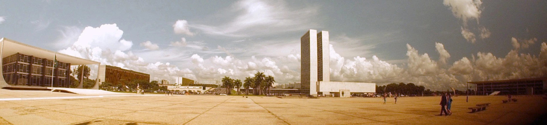 Lava-Jato cria cabo de guerra entre Legislativo e Judiciário Lava-Jato cria cabo de guerra entre Legislativo e Judiciário