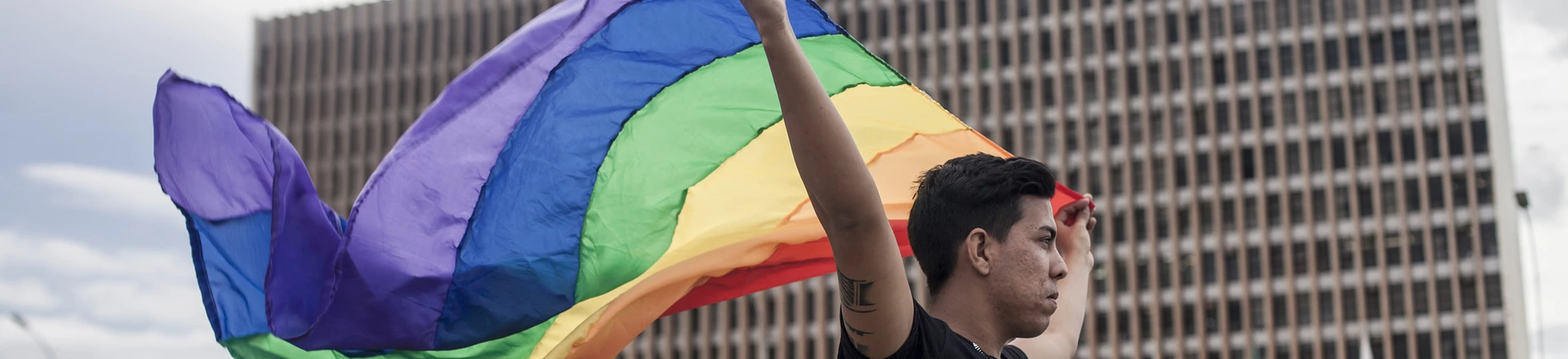 MEC corta homofobia da lista de preconceitos que devem ser combatidos na educação