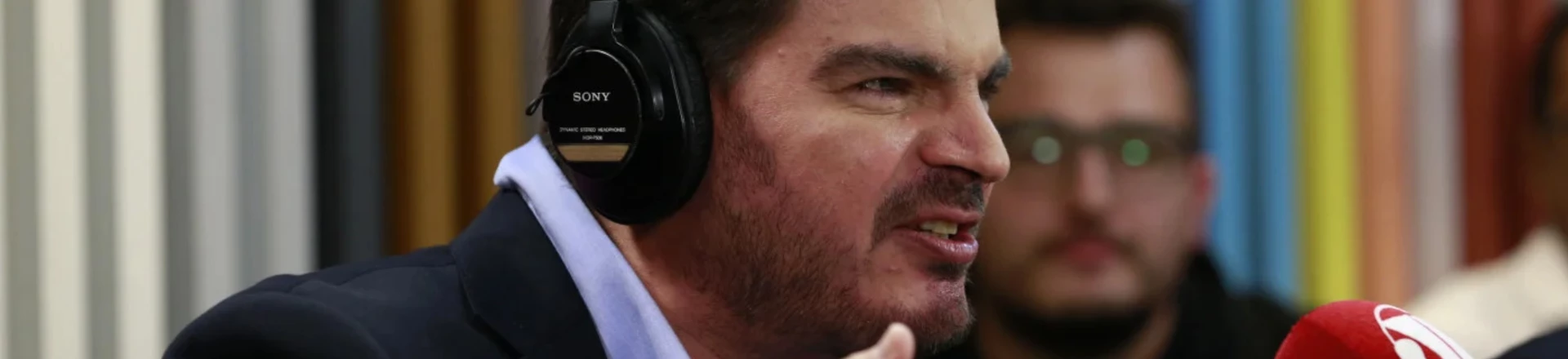 Gazeta do Povo contraria funcionários e valores que diz defender para manter Rodrigo Constantino Gazeta do Povo contraria funcionários e valores que diz defender para manter Rodrigo Constantino