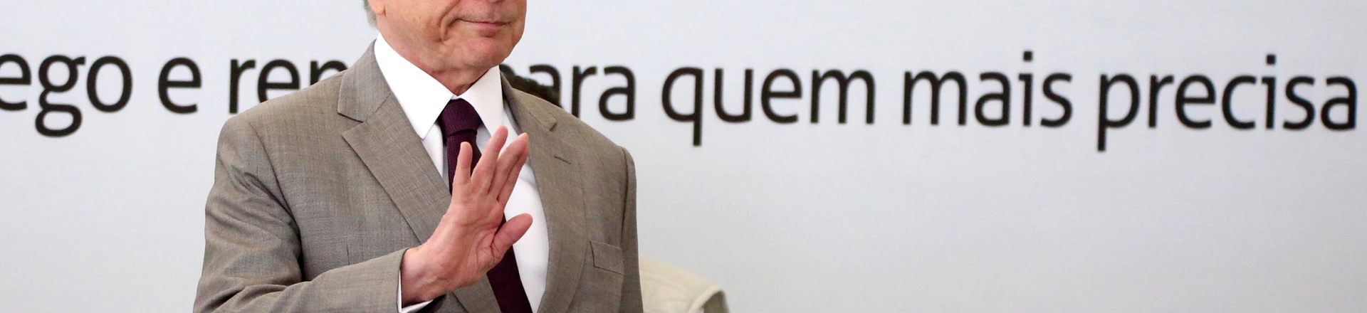 BRASÍLIA,DF,26.09.2017:TEMER-LANÇAMENTO-PLANO-PROGREDIR - O presidente Michel Temer durante cerimônia de lançamento do Plano Progredir, no Palácio do Planalto em Brasília (DF), nesta terça-feira (26). O Progredir disponibiliza, entre outros pontos, R$ 3 bilhões anuais em microcrédito para a população de baixa renda. (Foto: Fátima Meira/Futura Press/Folhapress) BRASÍLIA,DF,26.09.2017:TEMER-LANÇAMENTO-PLANO-PROGREDIR - O presidente Michel Temer durante cerimônia de lançamento do Plano Progredir, no Palácio do Planalto em Brasília (DF), nesta terça-feira (26). O Progredir disponibiliza, entre outros pontos, R$ 3 bilhões anuais em microcrédito para a população de baixa renda. (Foto: Fátima Meira/Futura Press/Folhapress)