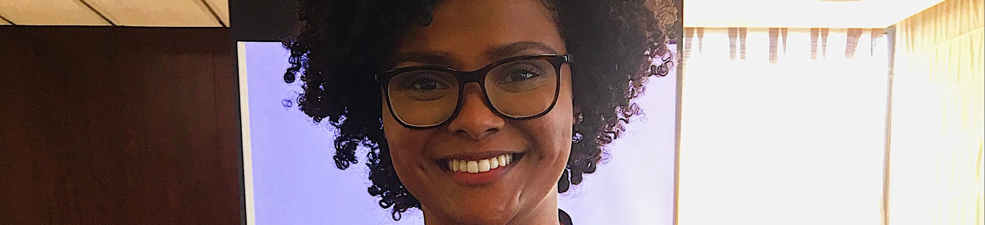 Kleriene apresentando sua pesquisa na 6ª Conferência Internacional sobre Medicina Tropical e Doenças Infecciosas, realizada em janeiro, em Barcelona. Kleriene apresentando sua pesquisa na 6ª Conferência Internacional sobre Medicina Tropical e Doenças Infecciosas, realizada em janeiro, em Barcelona.