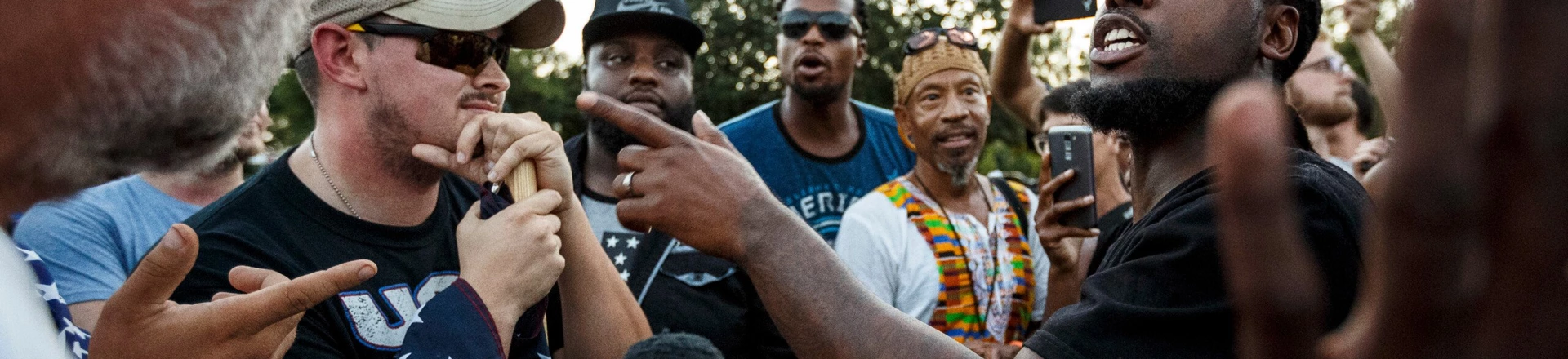 Como a política identitária dividiu a esquerda: uma entrevista com Asad Haider Como a política identitária dividiu a esquerda: uma entrevista com Asad Haider