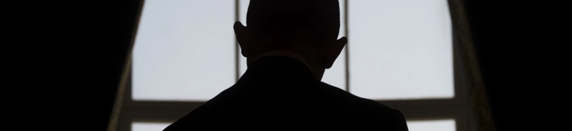US President Barack Obama tours the 2016 White House Science Fair in the Blue Room at the White House in Washington, DC, April 13, 2016. / AFP / SAUL LOEB (Photo credit should read SAUL LOEB/AFP/Getty Images) US President Barack Obama tours the 2016 White House Science Fair in the Blue Room at the White House in Washington, DC, April 13, 2016. / AFP / SAUL LOEB (Photo credit should read SAUL LOEB/AFP/Getty Images)