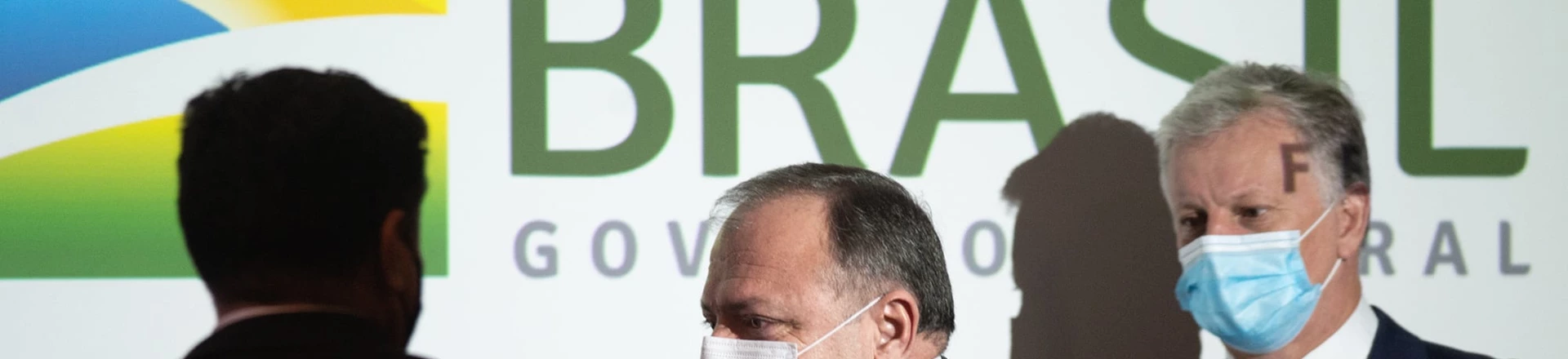 Com milhões em caixa, aliado de Pazuello escolheu levar Roraima ao colapso quando era secretário da Saúde Com milhões em caixa, aliado de Pazuello escolheu levar Roraima ao colapso quando era secretário da Saúde