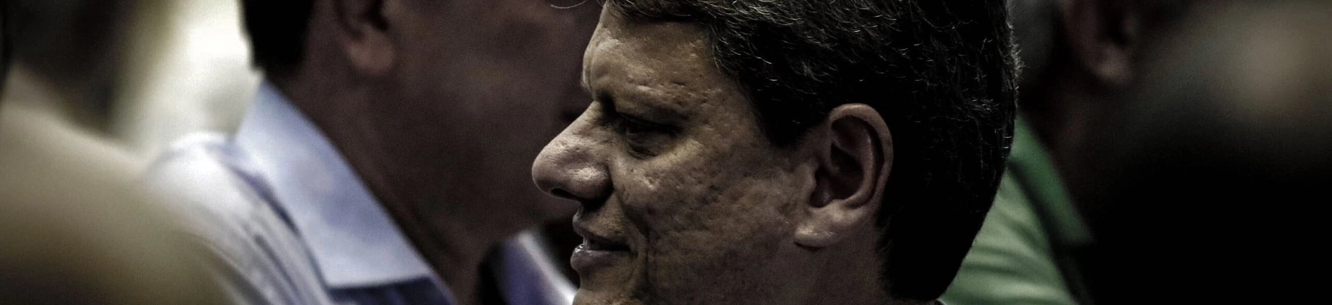 Candidato ao governo de São Paulo, Tarcísio de Freitas chegou a escolher o agente licenciado da Abin como ganhador da Medalha do Mérito Mauá. Candidato ao governo de São Paulo, Tarcísio de Freitas chegou a escolher o agente licenciado da Abin como ganhador da Medalha do Mérito Mauá.