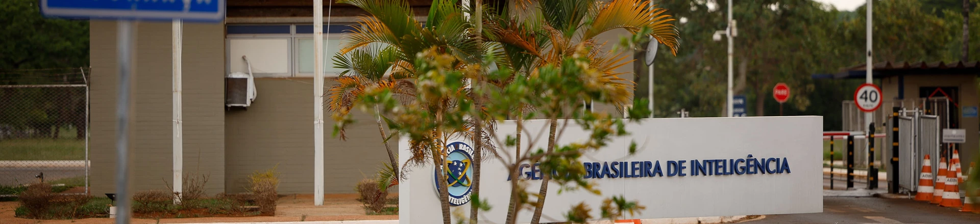 Enquanto eram agentes da Abin, Colli e Izycki prestaram serviços para a Harpia Tech. Enquanto eram agentes da Abin, Colli e Izycki prestaram serviços para a Harpia Tech.