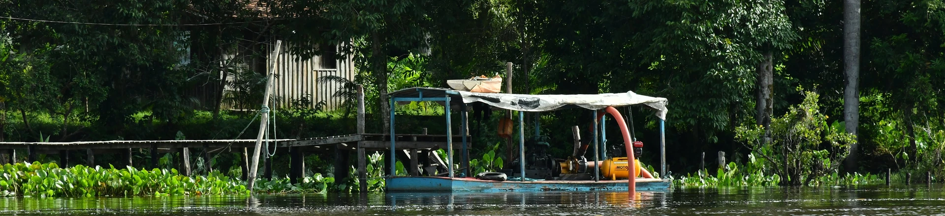 Polícia apreende barcos ilegais depois de reportagem do Intercept – mas ameaças a ribeirinhos se intensificam Polícia apreende barcos ilegais depois de reportagem do Intercept – mas ameaças a ribeirinhos se intensificam