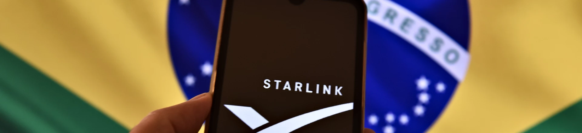 O ministro Alexandre de Moraes, do Supremo Tribunal Federal (STF), mandou bloquear as contas da empresa Starlink no Brasil, diante da ausência de representantes do X (antigo Twitter) no país. Foto: Saulo Angelo/Folhapress. O ministro Alexandre de Moraes, do Supremo Tribunal Federal (STF), mandou bloquear as contas da empresa Starlink no Brasil, diante da ausência de representantes do X (antigo Twitter) no país. Foto: Saulo Angelo/Folhapress.