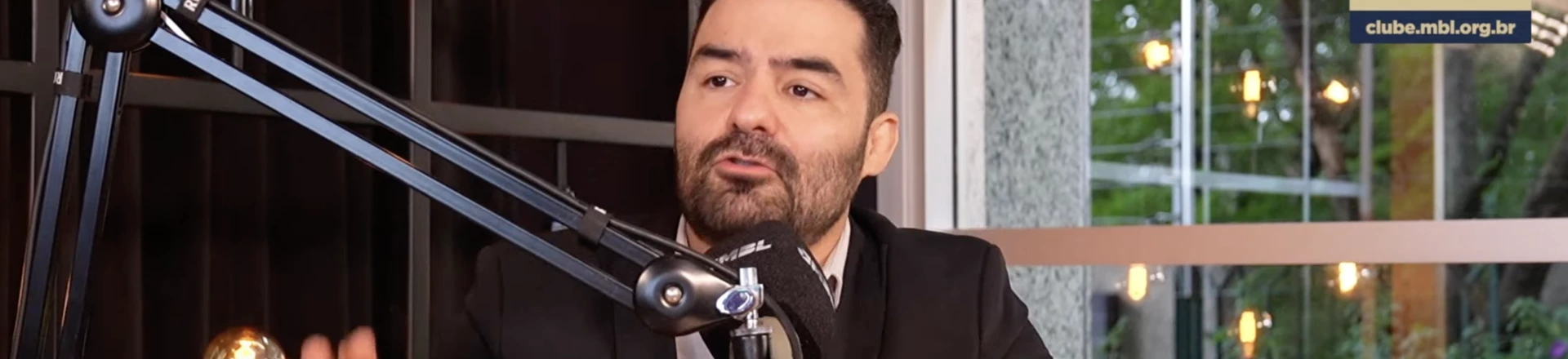 MBL faz ataque sujo a jornalista do Intercept Brasil MBL faz ataque sujo a jornalista do Intercept Brasil