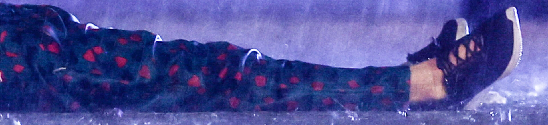 Homem-bomba tirou a própria vida perto do prédio do STF (Foto: Gabriela Biló/Folhapress) Homem-bomba tirou a própria vida perto do prédio do STF (Foto: Gabriela Biló/Folhapress)