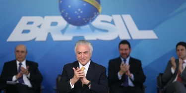 Brasília - O presidente Michel Temer anuncia medidas de estruturação de projetos de infraestrutura pelos estados e municípios com apoio do governo federal, no Palácio do Planalto (José Cruz/Agência Brasil) Brasília - O presidente Michel Temer anuncia medidas de estruturação de projetos de infraestrutura pelos estados e municípios com apoio do governo federal, no Palácio do Planalto (José Cruz/Agência Brasil)