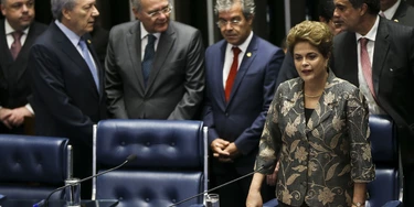 Brasília - A presidenta afastada Dilma Rousseff faz sua defesa diante dos senadores durante sessão de julgamento do impeachment. ( Marcelo Camargo/Agência Brasil) Brasília - A presidenta afastada Dilma Rousseff faz sua defesa diante dos senadores durante sessão de julgamento do impeachment. ( Marcelo Camargo/Agência Brasil)