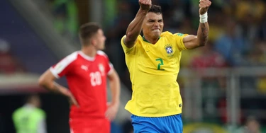 MOSCOU, VAZIO, 27.06.2018  - BRASIL-SERVIA,  - thiago Silva do Brasil marca gol na servia nesta quarta feira, 27, no Estadio Spartak , Moscou, na Rússia, válida pela 3ª rodada do Grupo E da Copa do Mundo 2018. - (Foto: Tarso Sarraf/FramePhoto/Folhapress) MOSCOU, VAZIO, 27.06.2018  - BRASIL-SERVIA,  - thiago Silva do Brasil marca gol na servia nesta quarta feira, 27, no Estadio Spartak , Moscou, na Rússia, válida pela 3ª rodada do Grupo E da Copa do Mundo 2018. - (Foto: Tarso Sarraf/FramePhoto/Folhapress)