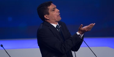 Ursal: Daciolo e Bolsonaro no país dos animais Ursal: Daciolo e Bolsonaro no país dos animais