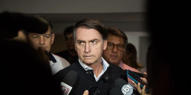 Na reta final da campanha, Jair Bolsonaro (PSL) atacou a imprensa dez vezes por semana. Na reta final da campanha, Jair Bolsonaro (PSL) atacou a imprensa dez vezes por semana.