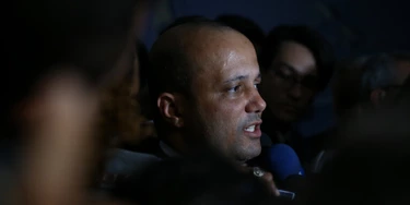BRASÍLIA, DF, 17.10.2019 - O líder do governo na Câmara, deputado federal Major Vitor Hugo (PSL-GO), dá entrevista na Câmara dos Deputados, em Brasília (DF). (Foto: Pedro Ladeira/Folhapress) BRASÍLIA, DF, 17.10.2019 - O líder do governo na Câmara, deputado federal Major Vitor Hugo (PSL-GO), dá entrevista na Câmara dos Deputados, em Brasília (DF). (Foto: Pedro Ladeira/Folhapress)