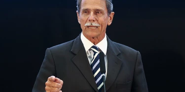 O general Paulo Chagas: autor de fake news contra o STF e defensor dos torturadores da ditadura militar. O general Paulo Chagas: autor de fake news contra o STF e defensor dos torturadores da ditadura militar.