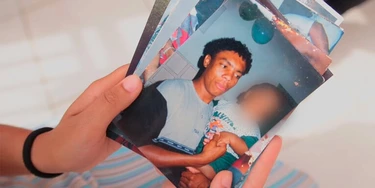 Quando morreu, aos 34 anos, João deixou quatro filhos. O mais novo tinha oito meses. Quando morreu, aos 34 anos, João deixou quatro filhos. O mais novo tinha oito meses.