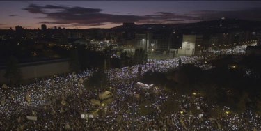 "44 mensagens da Catalunha" retrata a luta pela independência em conversas privadas no WhatsApp "44 mensagens da Catalunha" retrata a luta pela independência em conversas privadas no WhatsApp