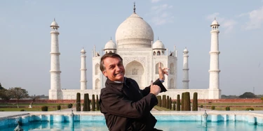 (Agra - Índia, 27/01/2020) Presidente da República Jair Bolsonaro durante visita ao Taj Mahal.Foto: Alan Santos/PR (Agra - Índia, 27/01/2020) Presidente da República Jair Bolsonaro durante visita ao Taj Mahal.Foto: Alan Santos/PR