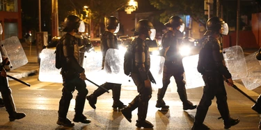 SÃO PAULO, SP, 04.09.2016: PROTESTOS-TEMER - Militantes das frentes "Brasil Popular" e "Povo sem Medo" organizam ato em repúdio ao presidente Michel Temer, na avenida Paulista no centro de São Paulo, na tarde deste domingo (4). (Foto: Bruno Poletti/Folhapress) SÃO PAULO, SP, 04.09.2016: PROTESTOS-TEMER - Militantes das frentes "Brasil Popular" e "Povo sem Medo" organizam ato em repúdio ao presidente Michel Temer, na avenida Paulista no centro de São Paulo, na tarde deste domingo (4). (Foto: Bruno Poletti/Folhapress)