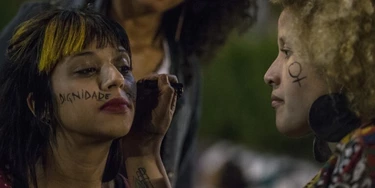 'Vi mulheres brigando com homens que fazem de Bolsonaro sua arma de fogo' 'Vi mulheres brigando com homens que fazem de Bolsonaro sua arma de fogo'
