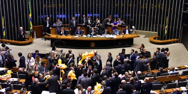Traições em votação de projeto de terceirização preocupam o Planalto Traições em votação de projeto de terceirização preocupam o Planalto