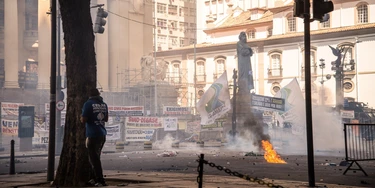Cedae: o caro boi de piranha da crise econômica no Rio de Janeiro Cedae: o caro boi de piranha da crise econômica no Rio de Janeiro