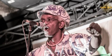 Mestre de capoeira, conhecido por Moa do Katendê, foi vítima da intolerância política que marcou o essas eleições. Mestre de capoeira, conhecido por Moa do Katendê, foi vítima da intolerância política que marcou o essas eleições.