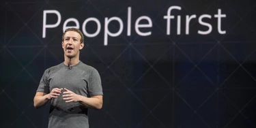 Mark Zuckerberg, presidente e fundador do Facebook, fala durante o evento Oculus connet 3 em San Jose, California, na quinta-feira, 6 de outubro de 2016.  Mark Zuckerberg, presidente e fundador do Facebook, fala durante o evento Oculus connet 3 em San Jose, California, na quinta-feira, 6 de outubro de 2016.