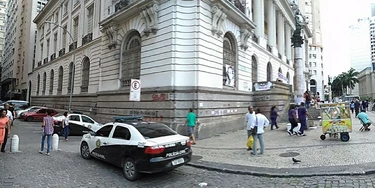 Policiais da Delegacia de Homicídios buscam na Câmara imagens que possam ajudar a esclarecer morte de Marielle Franco. Policiais da Delegacia de Homicídios buscam na Câmara imagens que possam ajudar a esclarecer morte de Marielle Franco.