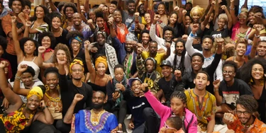 Pantera Negra leva "público exótico" ao Shopping Leblon Pantera Negra leva "público exótico" ao Shopping Leblon