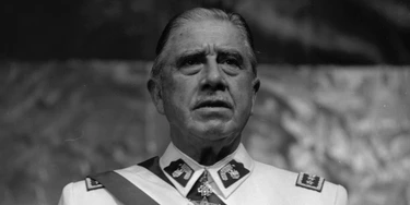 Enquanto Brasil pode eleger viúvas da ditadura, Chile segue punindo seus militares Enquanto Brasil pode eleger viúvas da ditadura, Chile segue punindo seus militares