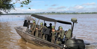 Selva?! Com 48 horas de atraso, foi assim que o Exército buscou Bruno Pereira e Dom Philips hoje Selva?! Com 48 horas de atraso, foi assim que o Exército buscou Bruno Pereira e Dom Philips hoje