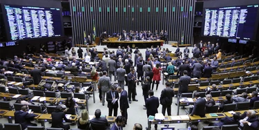Plenário da Câmara dos Deputados em dia de discussão do prosseguimento da denúncia contra Michel Temer em 02/08/2017. Plenário da Câmara dos Deputados em dia de discussão do prosseguimento da denúncia contra Michel Temer em 02/08/2017.