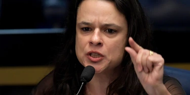 Janaína Paschoal, a superioridade moral e Jesus enquanto coach Janaína Paschoal, a superioridade moral e Jesus enquanto coach