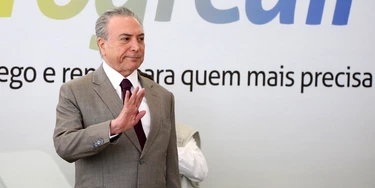 BRASÍLIA,DF,26.09.2017:TEMER-LANÇAMENTO-PLANO-PROGREDIR - O presidente Michel Temer durante cerimônia de lançamento do Plano Progredir, no Palácio do Planalto em Brasília (DF), nesta terça-feira (26). O Progredir disponibiliza, entre outros pontos, R$ 3 bilhões anuais em microcrédito para a população de baixa renda. (Foto: Fátima Meira/Futura Press/Folhapress) BRASÍLIA,DF,26.09.2017:TEMER-LANÇAMENTO-PLANO-PROGREDIR - O presidente Michel Temer durante cerimônia de lançamento do Plano Progredir, no Palácio do Planalto em Brasília (DF), nesta terça-feira (26). O Progredir disponibiliza, entre outros pontos, R$ 3 bilhões anuais em microcrédito para a população de baixa renda. (Foto: Fátima Meira/Futura Press/Folhapress)