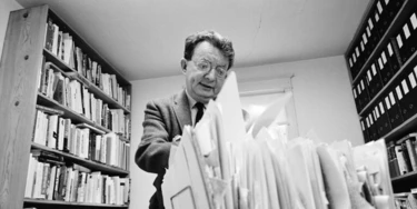 Portrait of Isidor Feinstein (1907 - 1989), journalist better known as Izzy Stone, who founded his own newsletter 'I.F. Weekly', in his office, Washington, D.C. 1966. (Photo by Rowland Scherman/Getty Images)