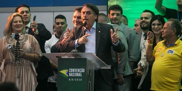 RIO DE JANEIRO, RJ, 22.07.2018: JAIR-BOLSONARO ? Lançamento de candidatura de Jair Bolsonaro para à Presidência da República, e Janaina Paschoal como vice-presidente, durante convenção nacional do PSL, no Rio de Janeiro. (Foto: Raquel Cunha/Folhapress) RIO DE JANEIRO, RJ, 22.07.2018: JAIR-BOLSONARO ? Lançamento de candidatura de Jair Bolsonaro para à Presidência da República, e Janaina Paschoal como vice-presidente, durante convenção nacional do PSL, no Rio de Janeiro. (Foto: Raquel Cunha/Folhapress)