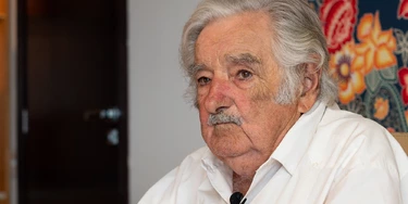 Entrevista: 'Sozinhos não somos nada', diz Pepe Mujica sobre união entre países da América Latina Entrevista: 'Sozinhos não somos nada', diz Pepe Mujica sobre união entre países da América Latina
