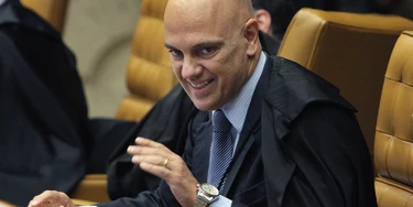 Ministro Alexandre de Moraes durante sessão no STF em 25/10/2017. Ministro Alexandre de Moraes durante sessão no STF em 25/10/2017.