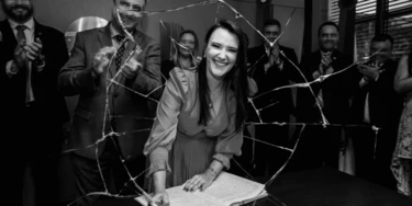 ‘Tu é louca’, ‘Vou arrancar teu cabelo’: primeira mulher presidente da OAB em SC é acusada de assediar funcionárias ‘Tu é louca’, ‘Vou arrancar teu cabelo’: primeira mulher presidente da OAB em SC é acusada de assediar funcionárias