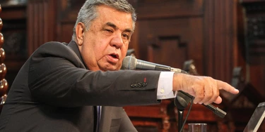 Esqueça Cabral, Pezão e Cunha, quem manda no Rio de Janeiro é Picciani Esqueça Cabral, Pezão e Cunha, quem manda no Rio de Janeiro é Picciani