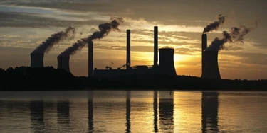 Combustíveis fósseis são ameaça à civilização, conclui relatório da ONU Combustíveis fósseis são ameaça à civilização, conclui relatório da ONU