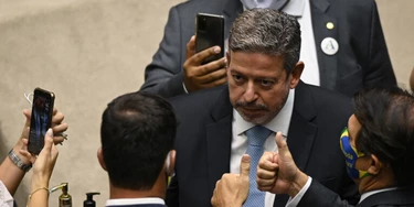 Um presidente fraco é um prato cheio para o Centrão de Arthur Lira Um presidente fraco é um prato cheio para o Centrão de Arthur Lira