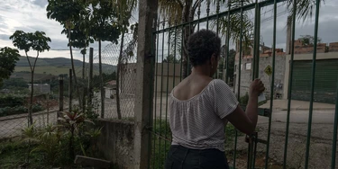 'Envenenaram meus gatos e me mandaram ameaças de estupro com suásticas', diz vítima de racismo em SP 'Envenenaram meus gatos e me mandaram ameaças de estupro com suásticas', diz vítima de racismo em SP