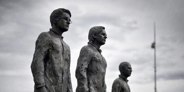 A picture of the installation "Anything to Say?", a bronze sculpture and art installation by Italian sculptor Davide Dormino representing whistleblowers (from L) Edward Snowden, Julian Assange and Chelsea Manning is seen on the Place des Nations next to the United Nations Offices in Geneva, on September 15, 2015.  AFP PHOTO / FABRICE COFFRINI
-- RESTRICTED TO EDITORIAL USE, MANDATORY MENTION OF THE ARTIST UPON PUBLICATION, TO ILLUSTRATE THE EVENT AS SPECIFIED IN THE CAPTION --        (Photo credit should read FABRICE COFFRINI/AFP/Getty Images) A picture of the installation "Anything to Say?", a bronze sculpture and art installation by Italian sculptor Davide Dormino representing whistleblowers (from L) Edward Snowden, Julian Assange and Chelsea Manning is seen on the Place des Nations next to the United Nations Offices in Geneva, on September 15, 2015.  AFP PHOTO / FABRICE COFFRINI
-- RESTRICTED TO EDITORIAL USE, MANDATORY MENTION OF THE ARTIST UPON PUBLICATION, TO ILLUSTRATE THE EVENT AS SPECIFIED IN THE CAPTION --        (Photo credit should read FABRICE COFFRINI/AFP/Getty Images)