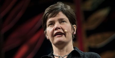 Entrevista: ‘Pandemia mostrou que mudanças do dia para a noite são possíveis’, diz pesquisadora Kate Raworth Entrevista: ‘Pandemia mostrou que mudanças do dia para a noite são possíveis’, diz pesquisadora Kate Raworth