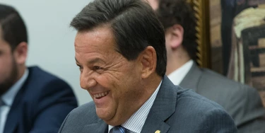 10/07/2017- Brasília- DF, Brasil- CCJ da câmara. Relator Sergio Zveiter durante leitura de seu parecer. Deputado e delegado, Valdir Macedo chamou o governo de quadrilha. Elel foi trocdo da CCJ pelo governo. Foto: Lula Marques/AGPT 10/07/2017- Brasília- DF, Brasil- CCJ da câmara. Relator Sergio Zveiter durante leitura de seu parecer. Deputado e delegado, Valdir Macedo chamou o governo de quadrilha. Elel foi trocdo da CCJ pelo governo. Foto: Lula Marques/AGPT